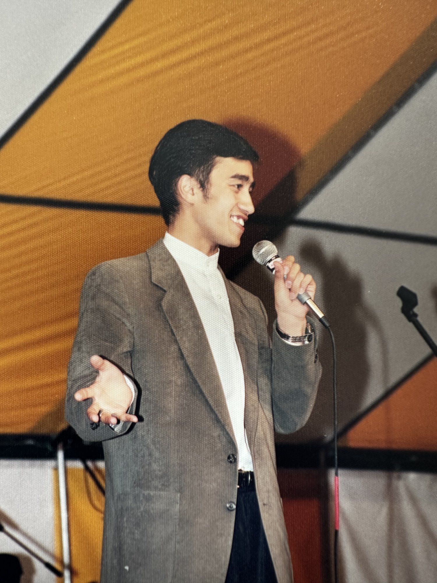 Akop preaching under the tent